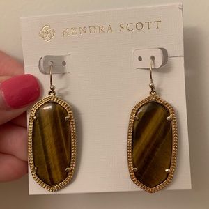 Kendra Scott tigers eye Elle earrings